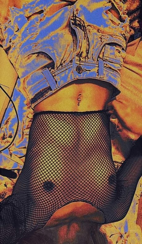 _leticialopes10 model erotic photo