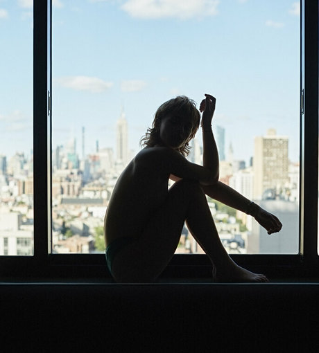 Esther Rose McGregor xxx pornstar image