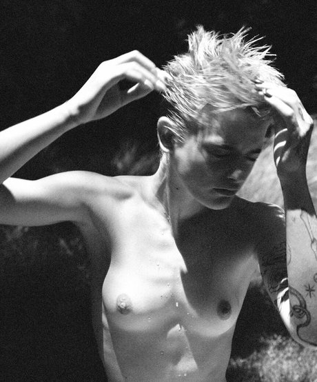 Esther Rose McGregor beautiful star image