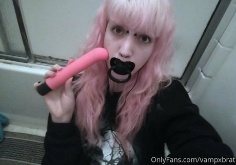 vampxbrat free pornstar image