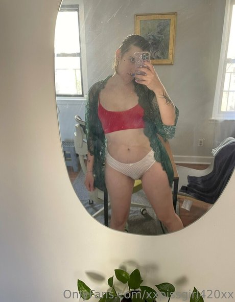 xxpissgirl420xx erotic star gallery