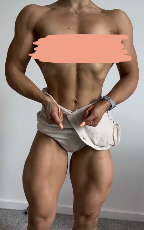 Hettie model erotic images