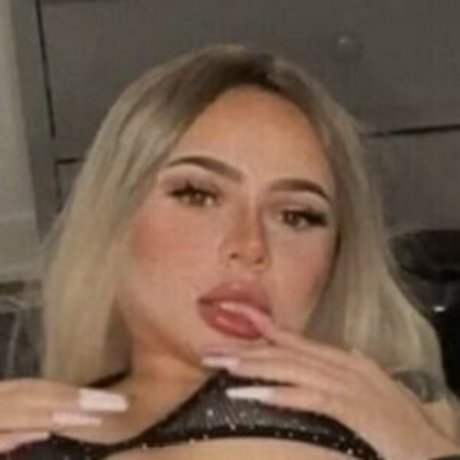 valentinee xo model nudes pics