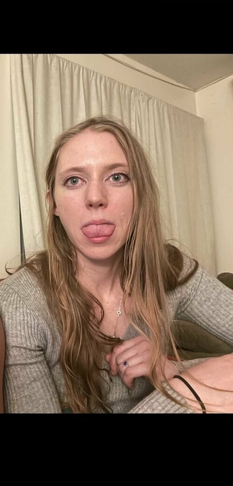 Wendy Lov sexy model pic