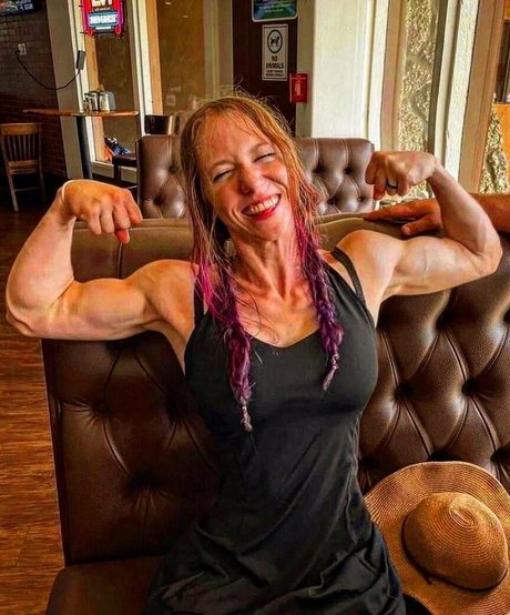 Wendy Lov art actress image