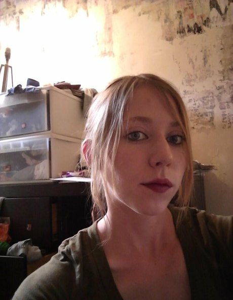 Wendy Lov naked actress picture