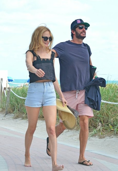 meaty pussy onlyfans hot porn image