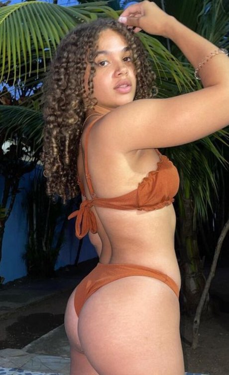 Herbalife Girls naked model pic