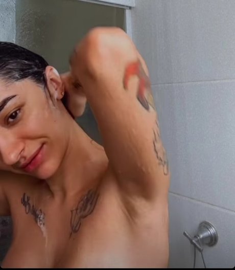 Leticia Caputi pretty pornstar photos