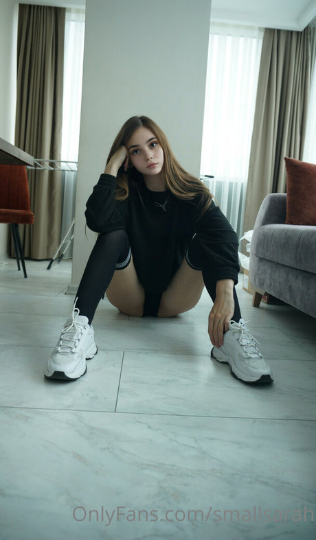 Sarah Small model beautiful archive