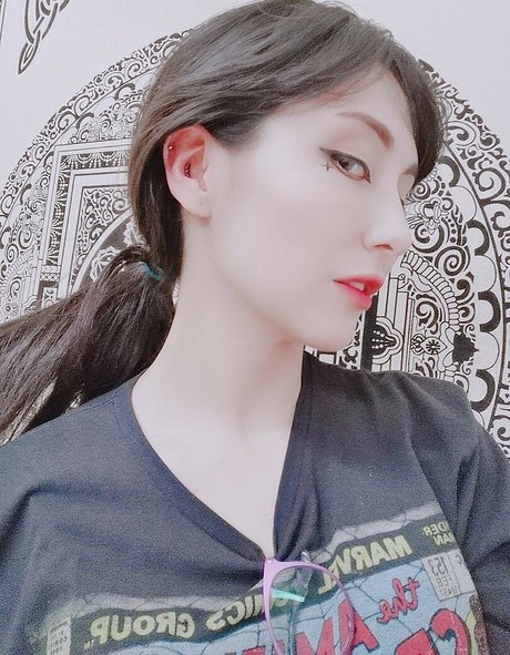 Kouryam pornstar hot pic