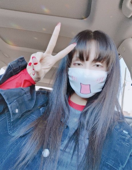 Kouryam hot actress picture