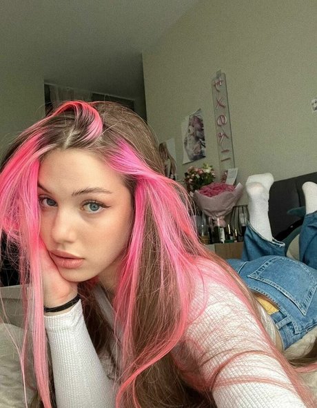 small onlyfans sexy xxx pictures