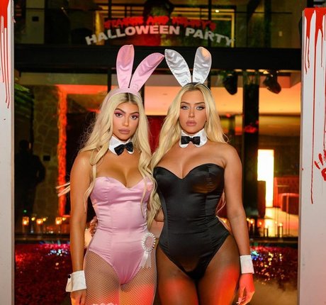 Anastasia Karanikolaou naked model images