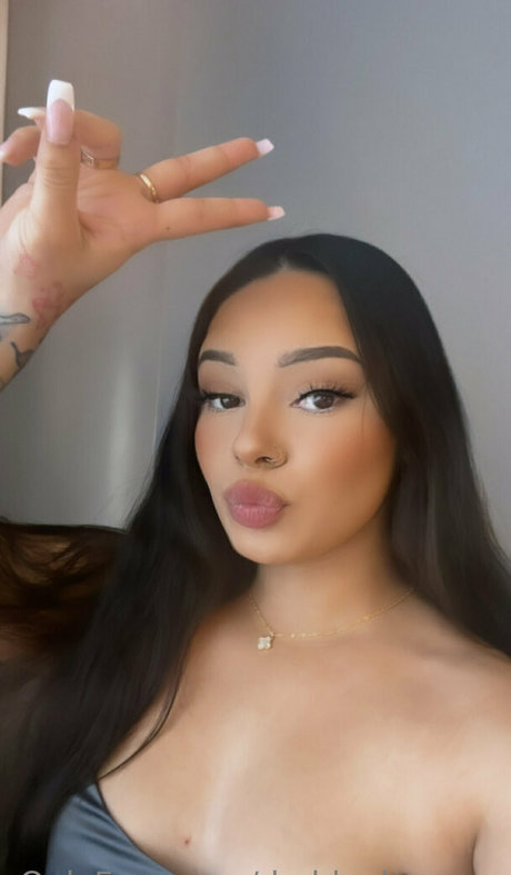 kendallknightt adult model photos