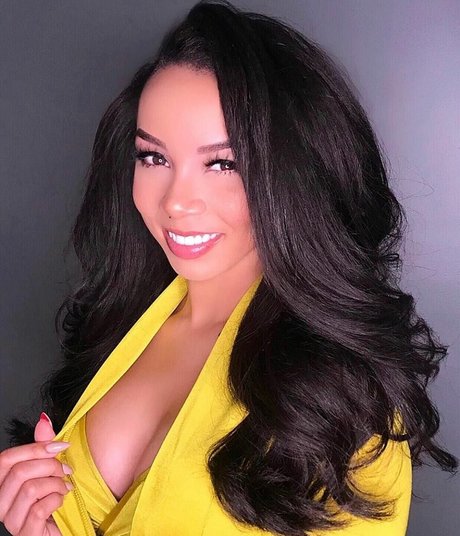 big tits blonde onlyfans nudes img