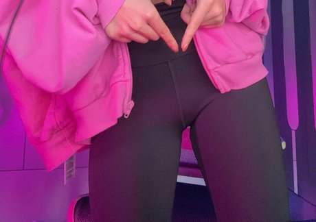 off grid onlyfans beautiful pic