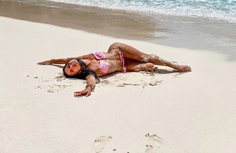 Flexy Cat model high quality photos