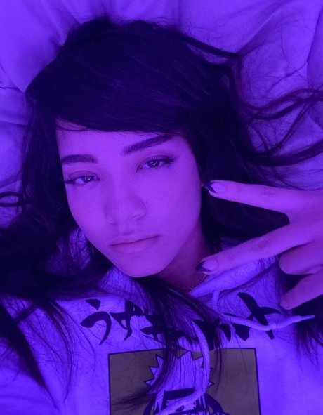 blonde babe onlyfans xxx picture