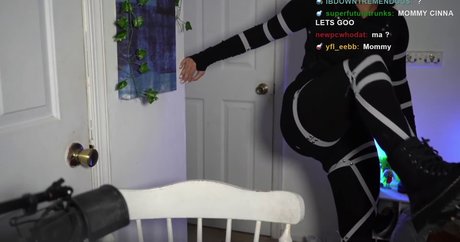 strawberry milk onlyfans beautiful naked pictures