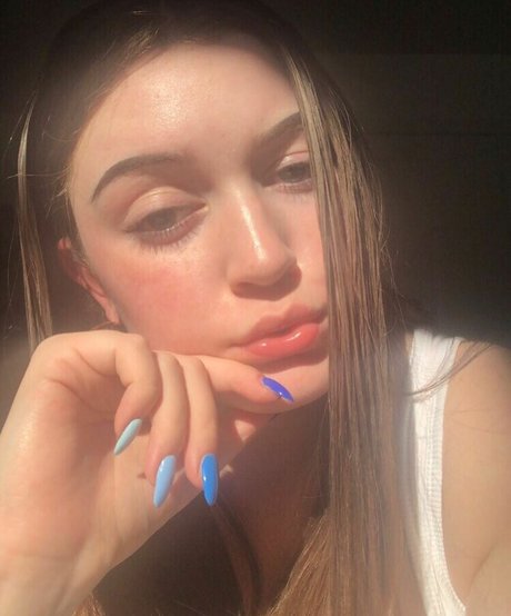 hairy lesbian onlyfans art naked images