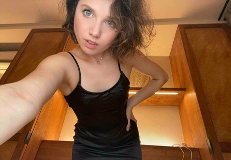 mature big tits onlyfans free naked galleries