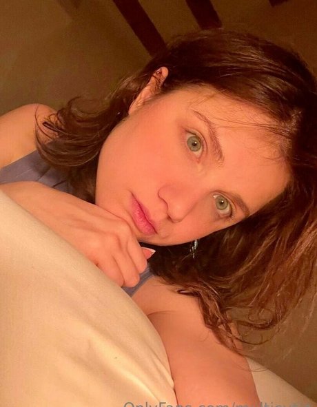 amateur mom onlyfans art nude picture