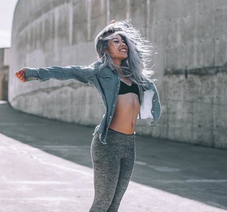 Charliedrizzle star nudes photos