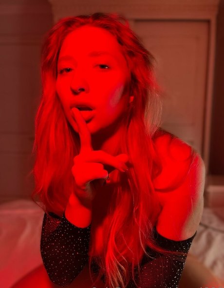 kkeysi666 model high quality pictures