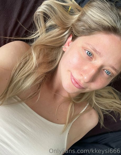 kkeysi666 model hd img