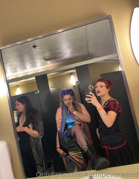 huge fake tits onlyfans hot xxx photo