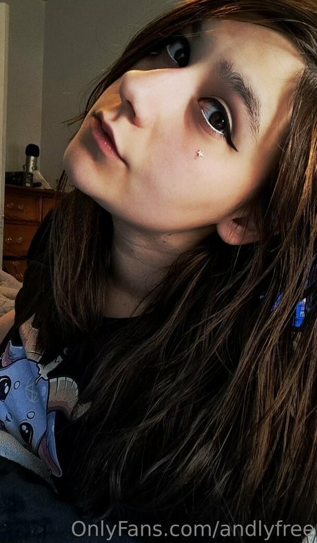 andlyfree model picture