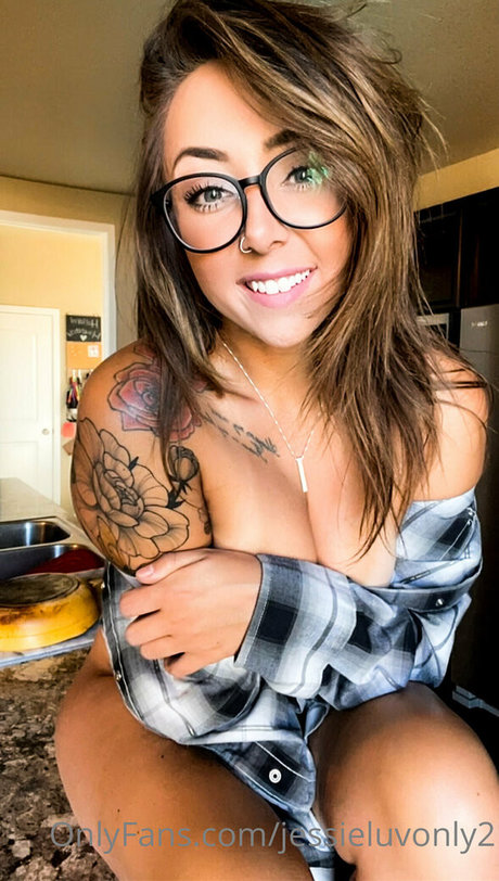 jessieluvonly2 pretty actress gallery