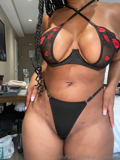 August Skyexx pornstar exclusive archive