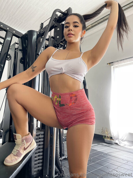 Angelinasosweet hd actress photos