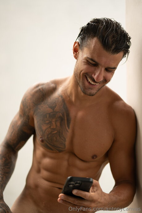 Antonycanvas model hd pictures