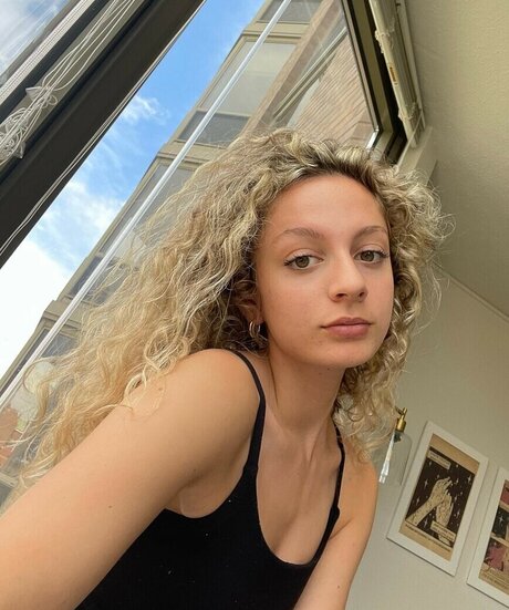 Julia Dicesare nice star galleries