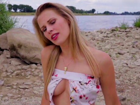 ebony smoking onlyfans hot galleries