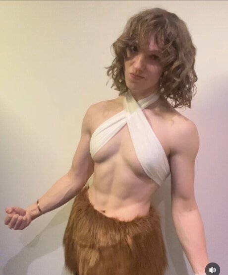 eviedotgym pornstar nudes images