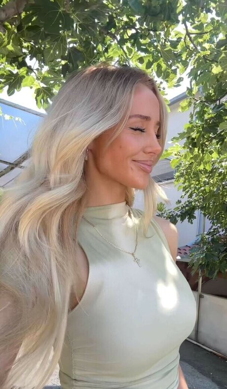 tits onlyfans beautiful xxx image