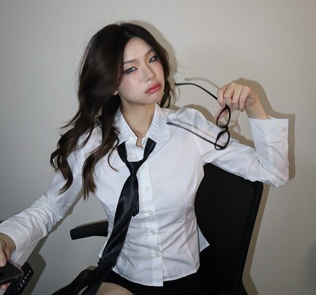 wasawho art model gallery