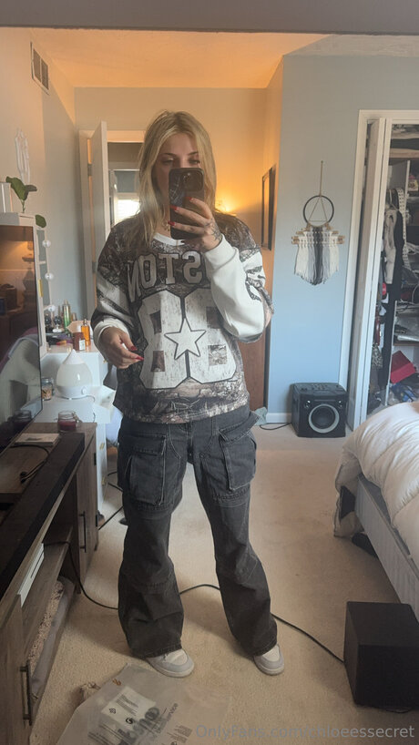 chloeessecret pornstar sexy pics