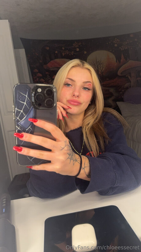 chloeessecret nudes pornstar gallery