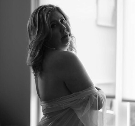 Wellnessbynorah nude pornstar pictures