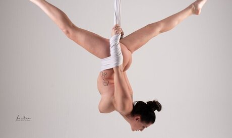 big tits lesbians onlyfans hot sex photos