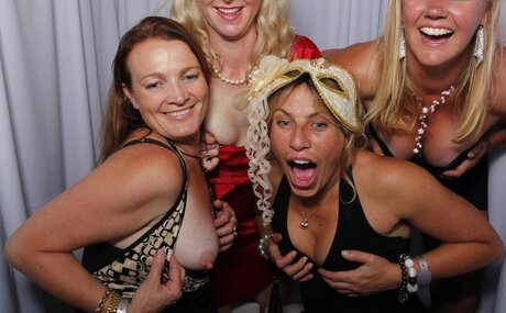 flat chested onlyfans nice picture