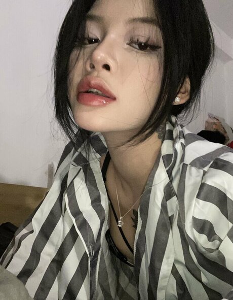 Tr n Th i T m Chi n star pretty picture