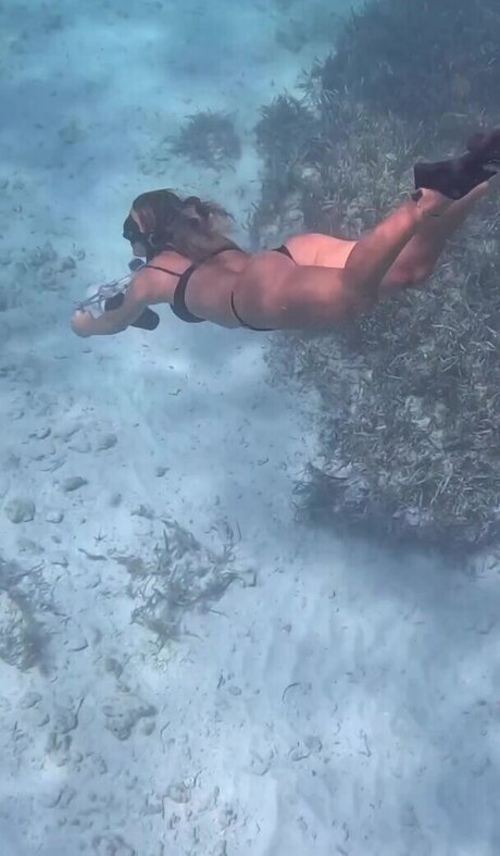 Lauren Landers sexy model photos