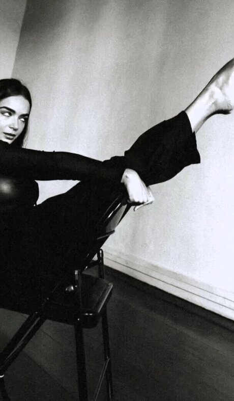 Camila Mayrink star sexy image