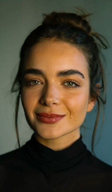 Camila Mayrink hd star picture